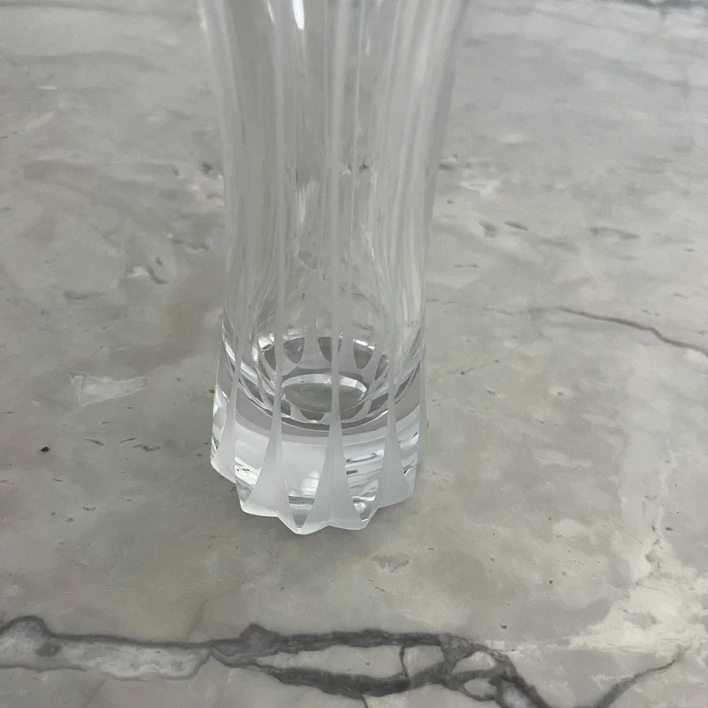 Fluted crystal vase -‎ 9